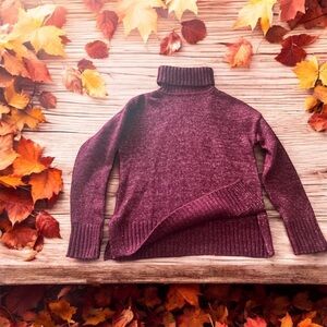Banana Republic Burgundy Turtleneck Cozy Sweater.    Size XS